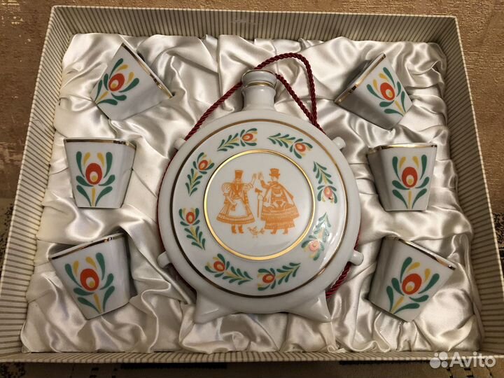Набор Фляга и 6 стопок фарфор Венгрия