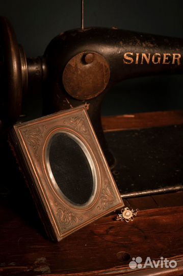 Антикварное зеркало