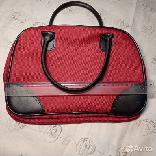 Сумка косметичка эйвон avon