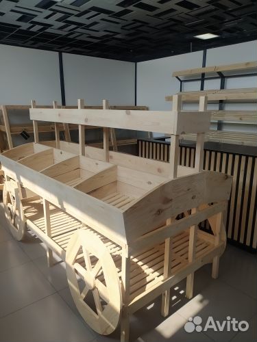 Деревянная витрина для овощей