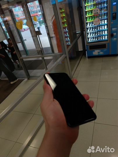 iPhone 8 Plus, 64 ГБ