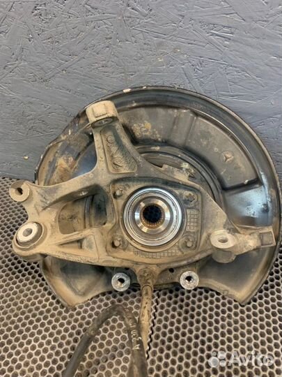 Кулак поворотный задний правый Mercedes-Benz Sl500