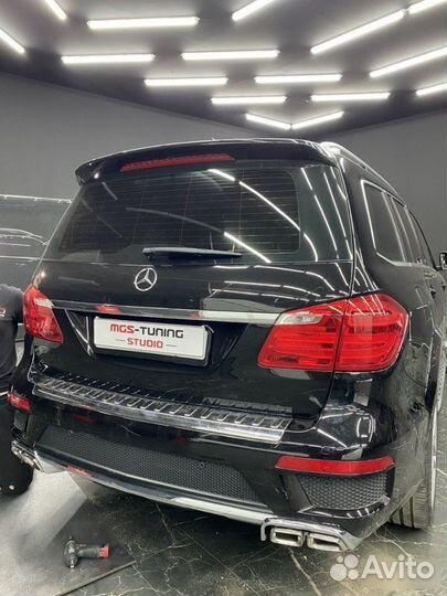 Комплект тюнинга в стиле 63 AMG Mercedes GL 166