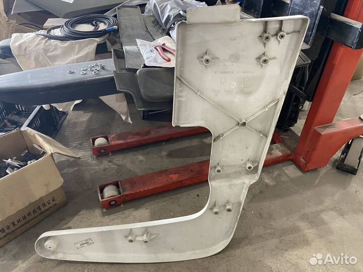 Спойлер кабины Volvo FH4 82209668