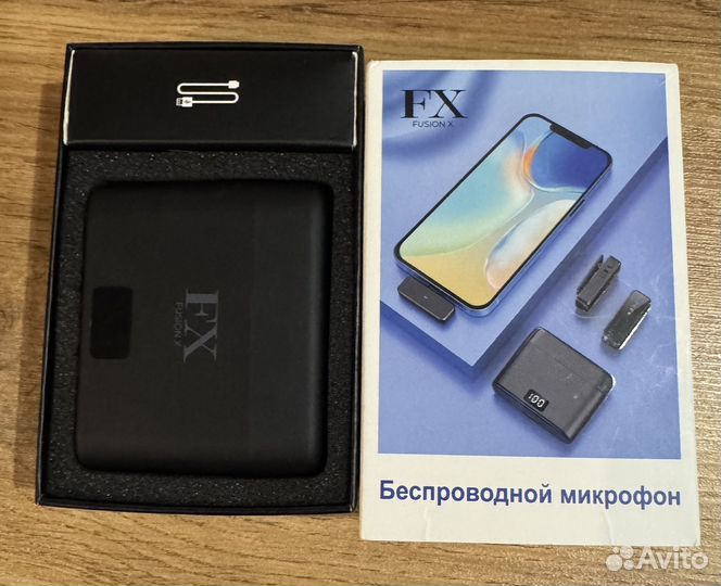 Беспроводной микрофон петличка