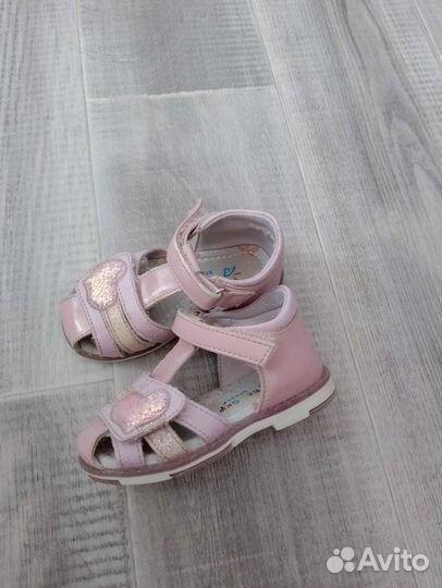 Сандали для девочки