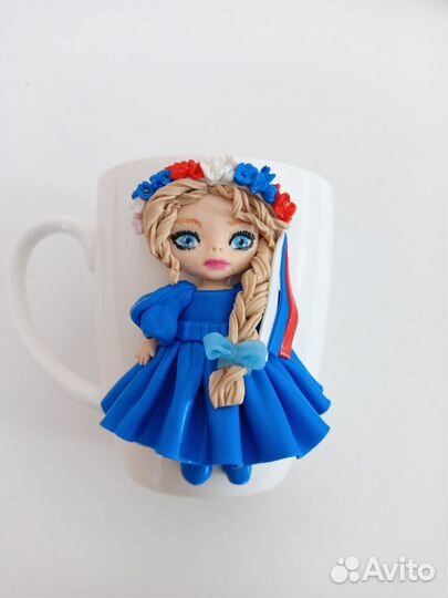 Кружка с декором из полимерной глины 