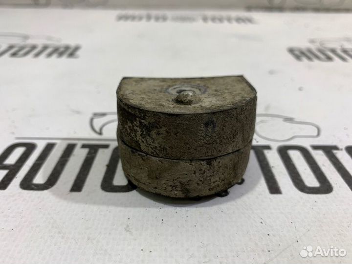 Кронштейн Bmw 745 E65 N62B44 2004