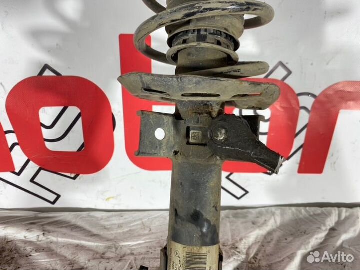 Амортизатор передний правый Mercedes-Benz E-Class