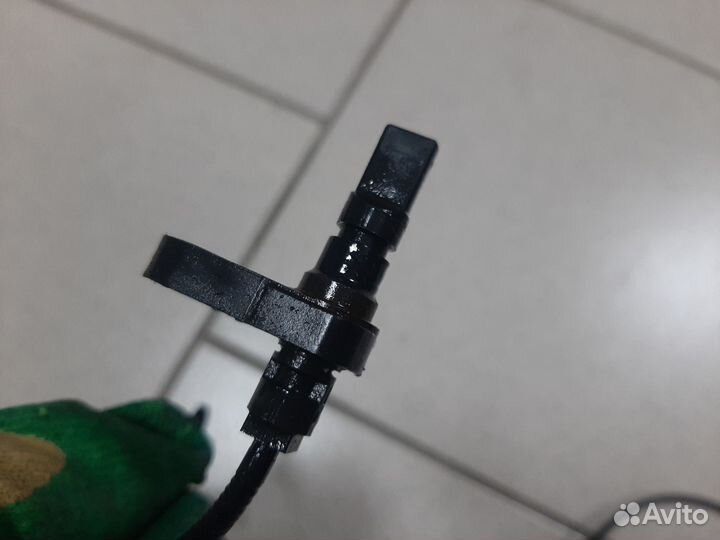 Датчик ABS передний левый RAV4 40 2012-2019