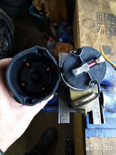 Трамблер ваз 2121