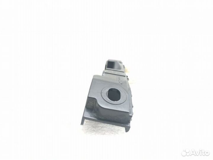 Кронштейн бампера передний левый Hyundai Sonata YF