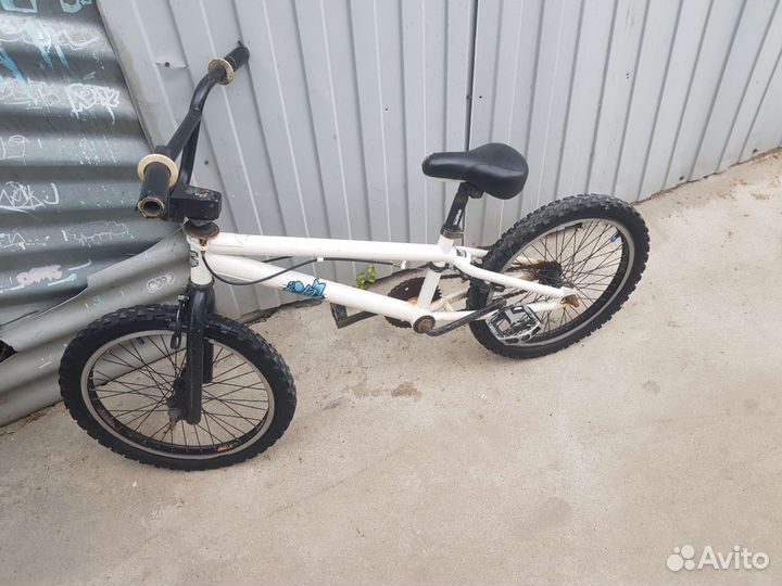 Трюковой велосипед bmx