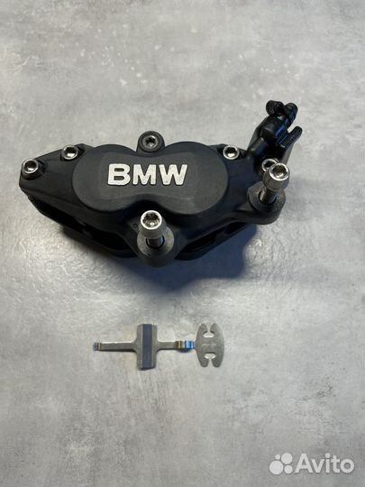 BMW R1200GS K25 суппорт передний правый