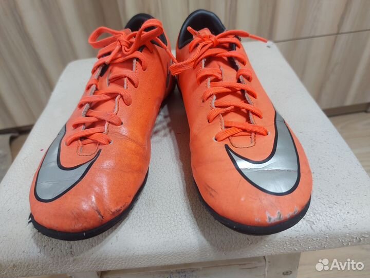 Бутсы футбольные сороконожки детские