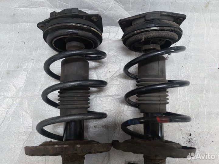 Передние стойки в сборе Nissan note