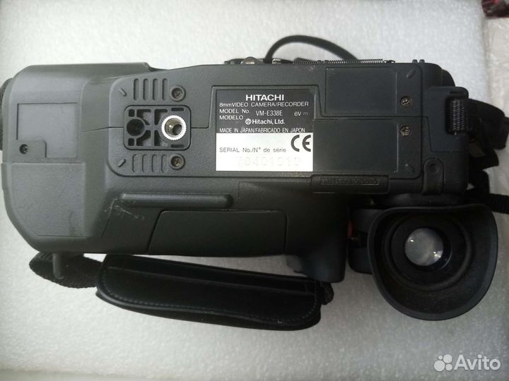 Видеокамера Hitachi VM-E338E
