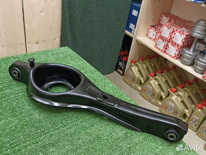 Рычаг задний подпружинный Ford Kuga 1 (08-13г)