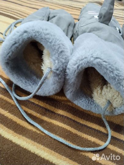 Варежки женские