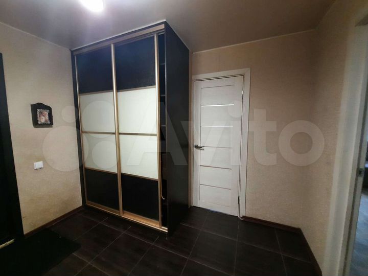 2-к. квартира, 54 м², 2/5 эт.