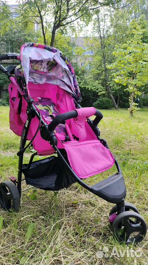 Прогулочная коляска