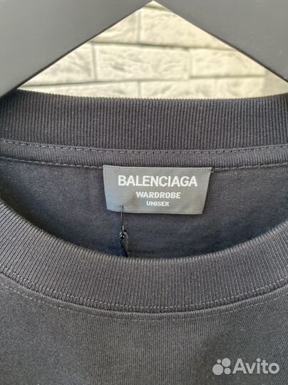 Футболка Balenciaga