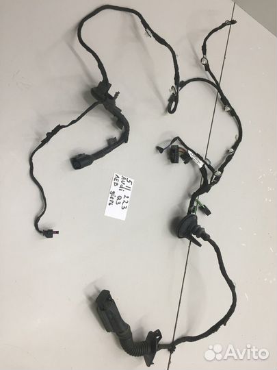 Электропроводка двери передней левой (Audi Q3)