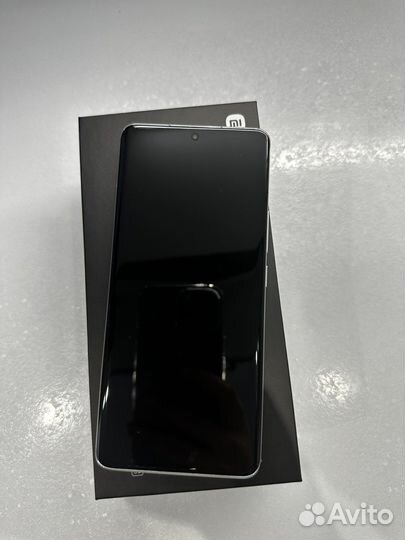 Телефон Xiaomi 13 PRO