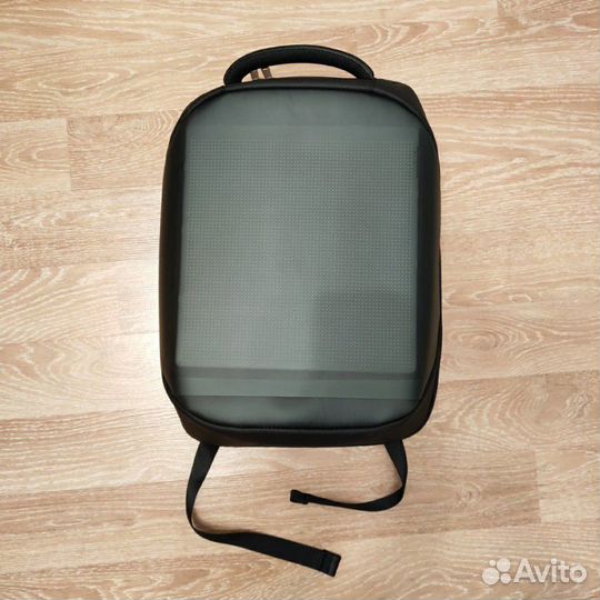 Рюкзак с экраном