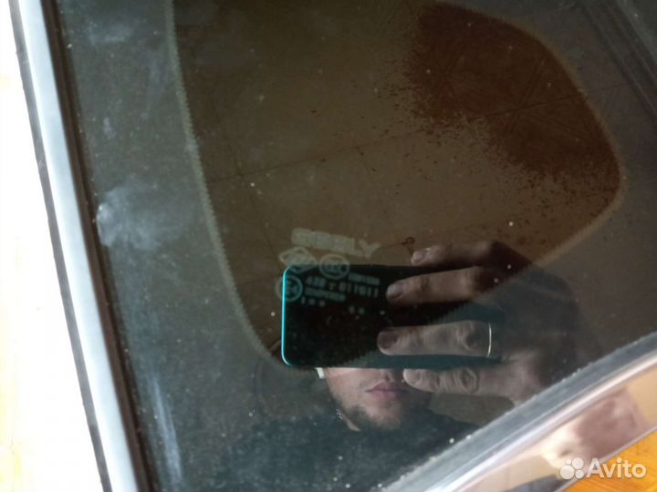 Задние форточки глухие Geely Coolray SX11