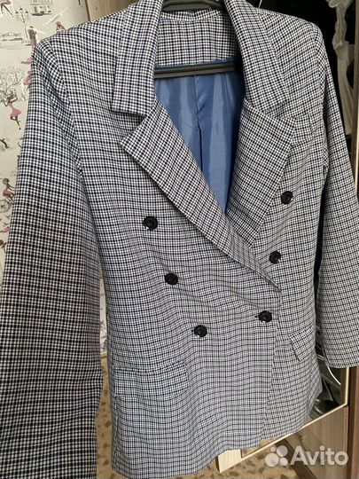 Пиджак женский 44