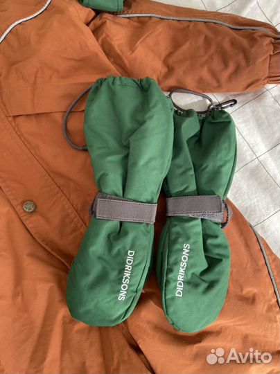 Шапка и варежки didriksons 3-5 лет