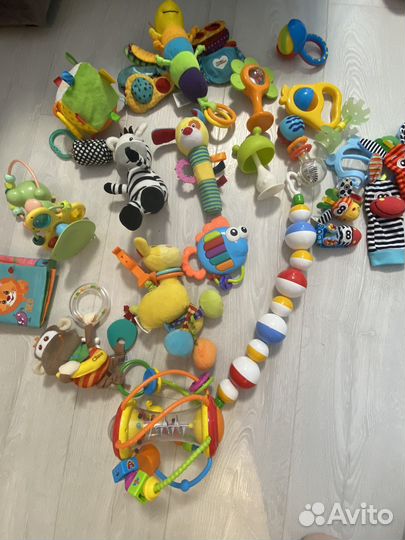 Игрушки, погремушки, грызунки