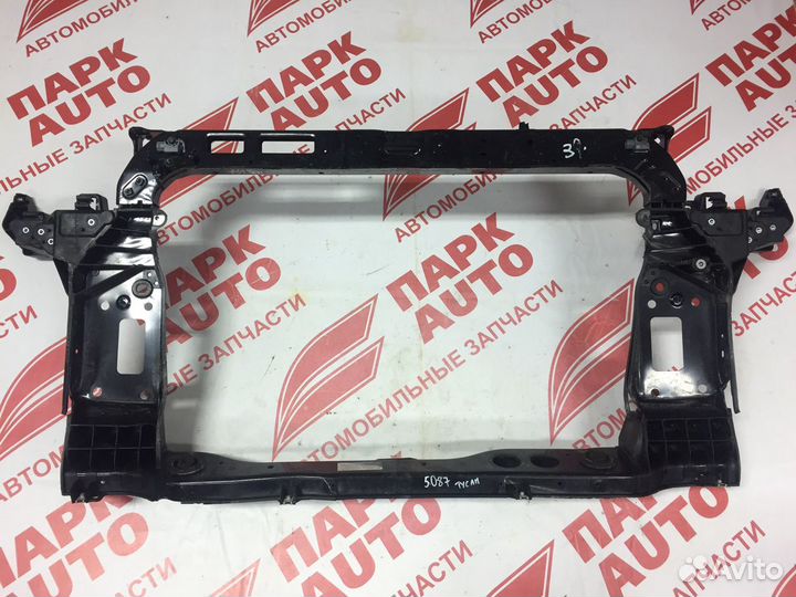 Рамка радиатора Hyundai Tucson 2018