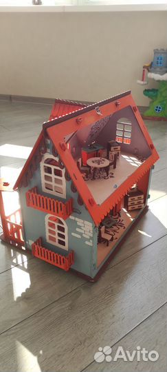 Кукольный домик с мебелью для девочек