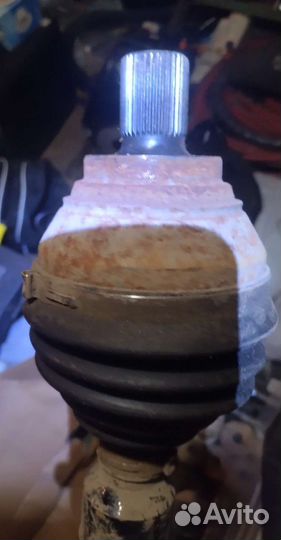 Привод правый VAG