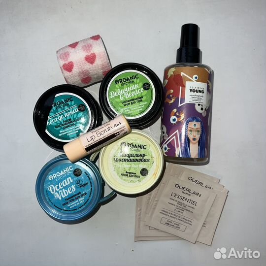 Отдам набор косметики уходовая и декоративная