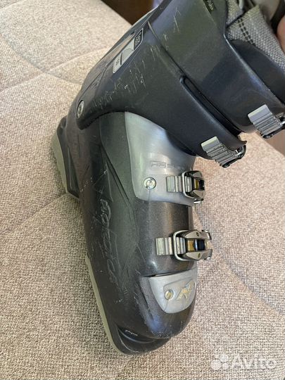 Горнолыжные ботинки