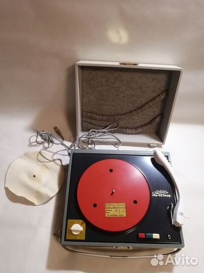 Проигрыватель винила Soletta Stereo M64 Германия