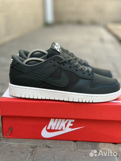 Кроссовки Nike dunk low