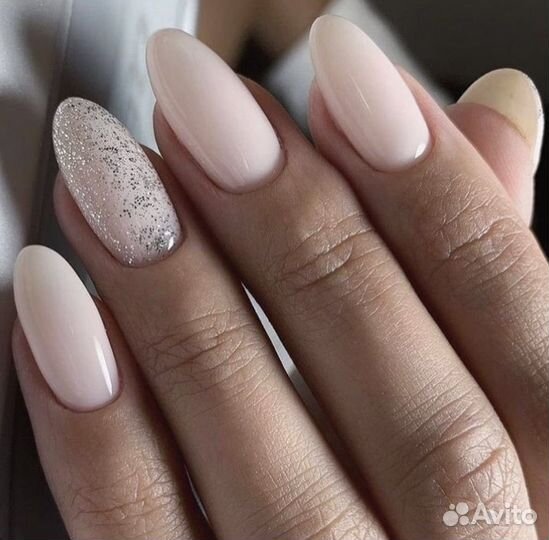 Маникюр в студии