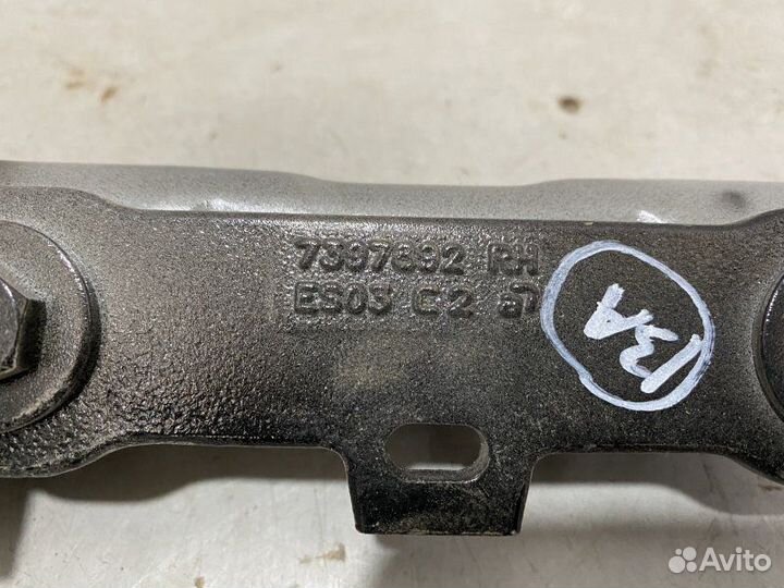 Петля багажника правая Bmw 6-Series G32