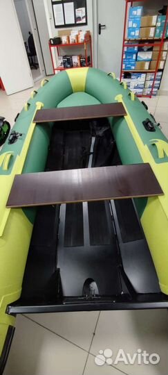 Надувная лодка Gladiator RIB 380 AL