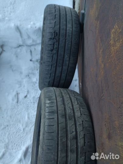 Continental ContiPremiumContact 6 215/55 R17