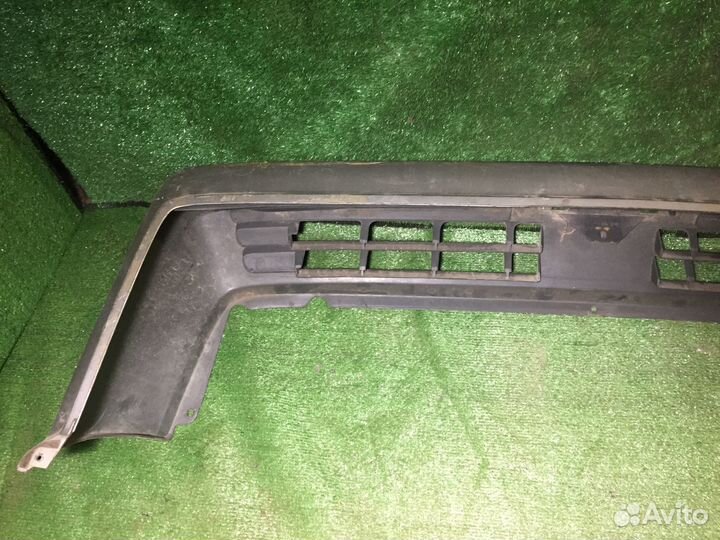 Бампер передний Nissan Sunny B12 Серый царапины