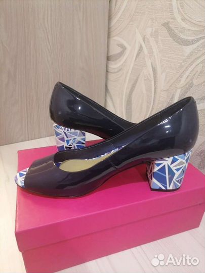 Туфли женские новые 39