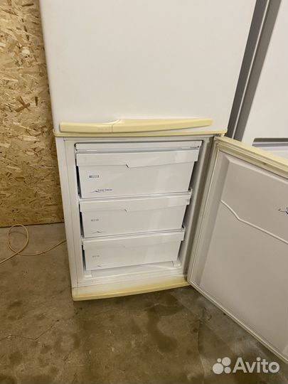 Холодильник позис