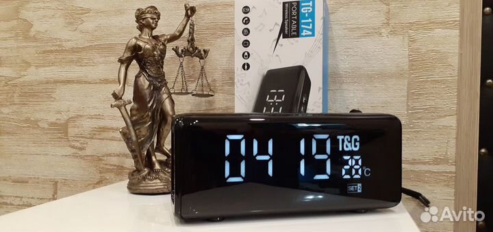 Портативная колонка TG с Цифровым Будильником