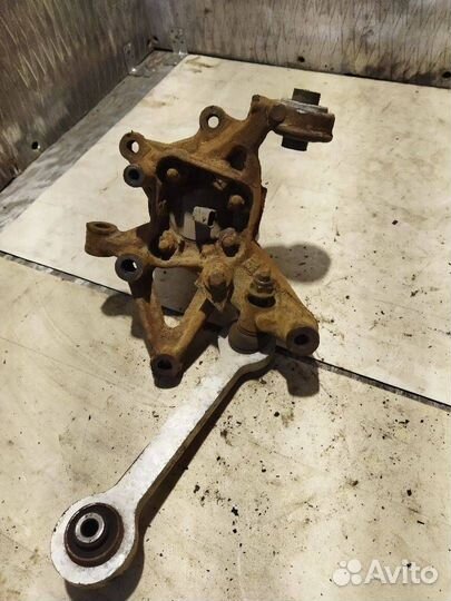 Кулак задний левый Saab 9-3 2 YS3F 2006 12799589