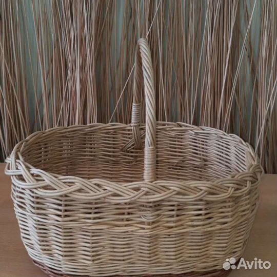 Корзина плетеная овальная из лозы